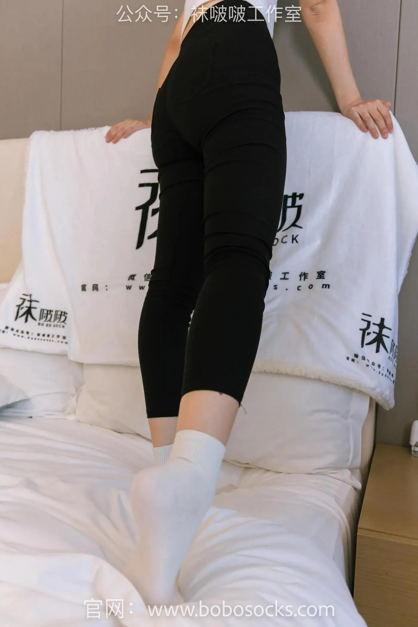 [BoBoSocks袜啵啵]NO.122 小淳-高跟长靴、白棉袜 [149P]插图2